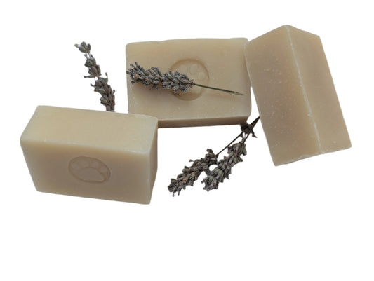 Holly's homemade  soap - For dogs 4.5oz 1 bar